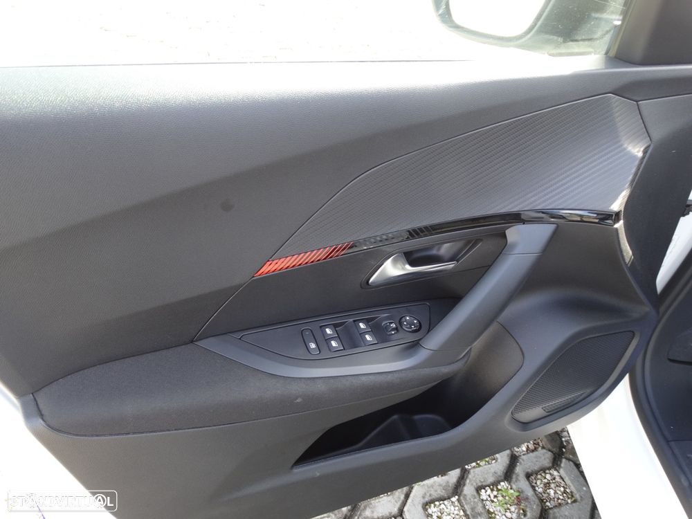 Peugeot 2008 1.5 BlueHDi Active Pack - 6