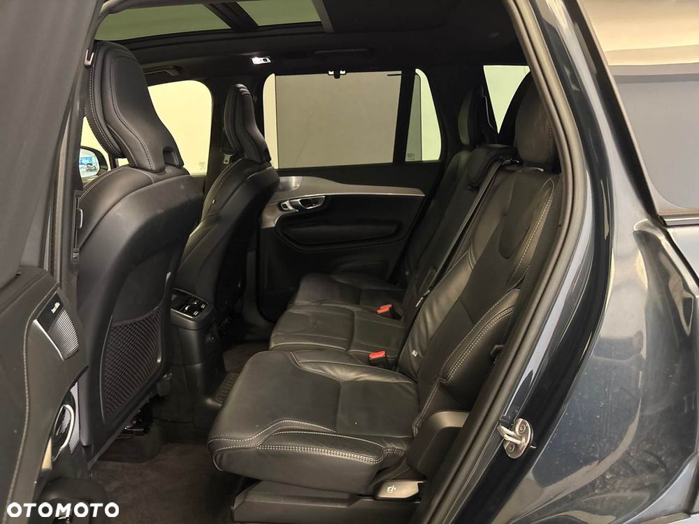 Volvo XC 90 T8 AWD Plug-In Hybrid R-Design 7os - 8