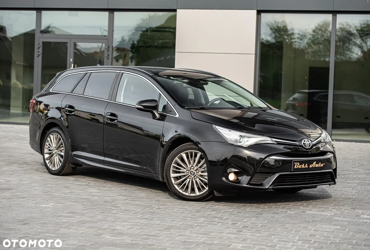 Toyota Avensis Touring Sports 2.0 D-4D Executive - 2