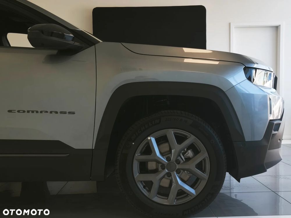 Jeep Compass 1.2 T3 mHEV Altitude FWD DCT - 6