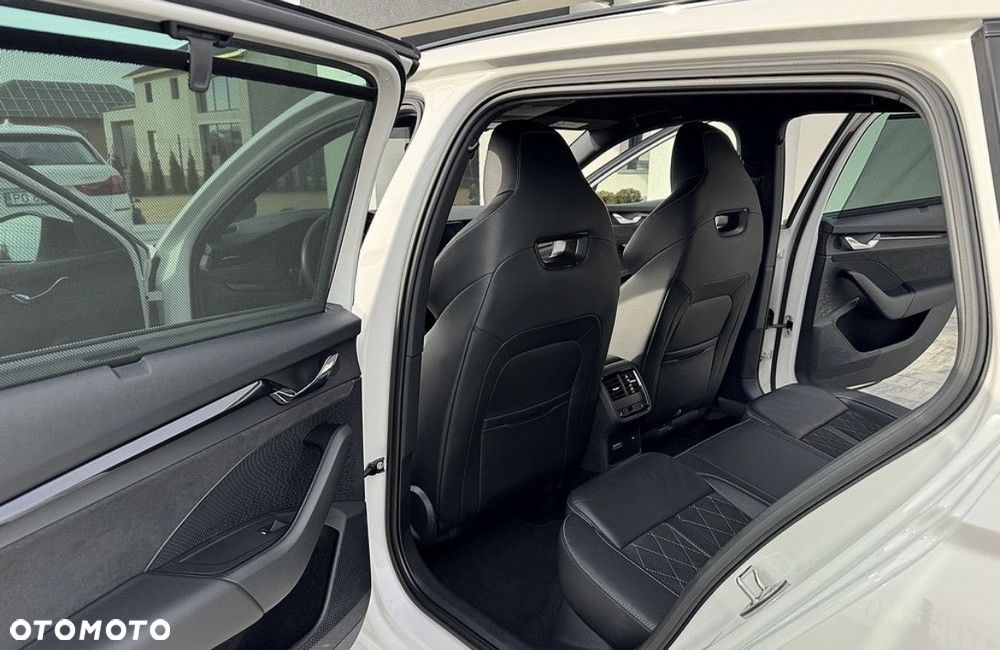 Skoda Octavia 2.0 TDI RS DSG - 23