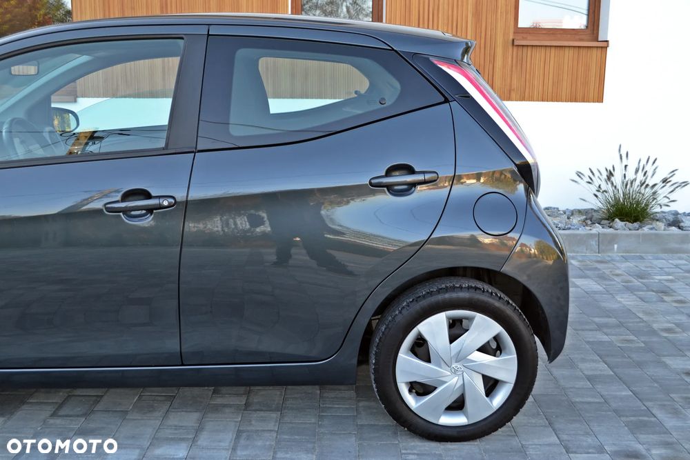 Toyota Aygo - 10