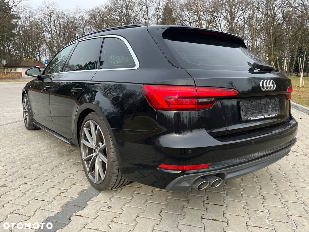 Audi A4 Avant 2.0 TDI DPF clean diesel quattro S line Sportpaket - 13