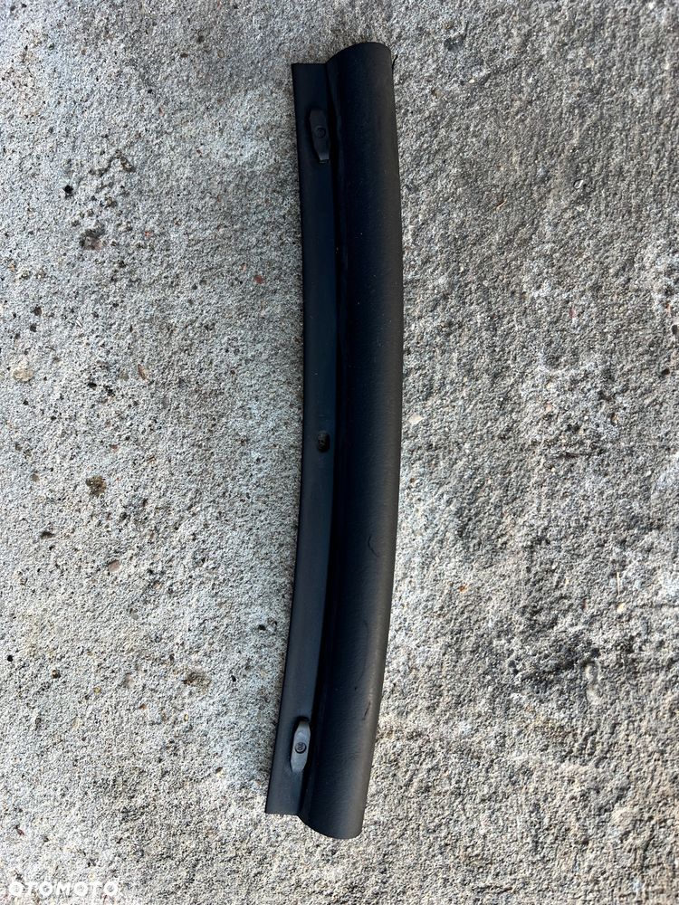 VW Passat b8 lift guma uszczelniająca uszczelka maski 3G0823709 3G0.823.709