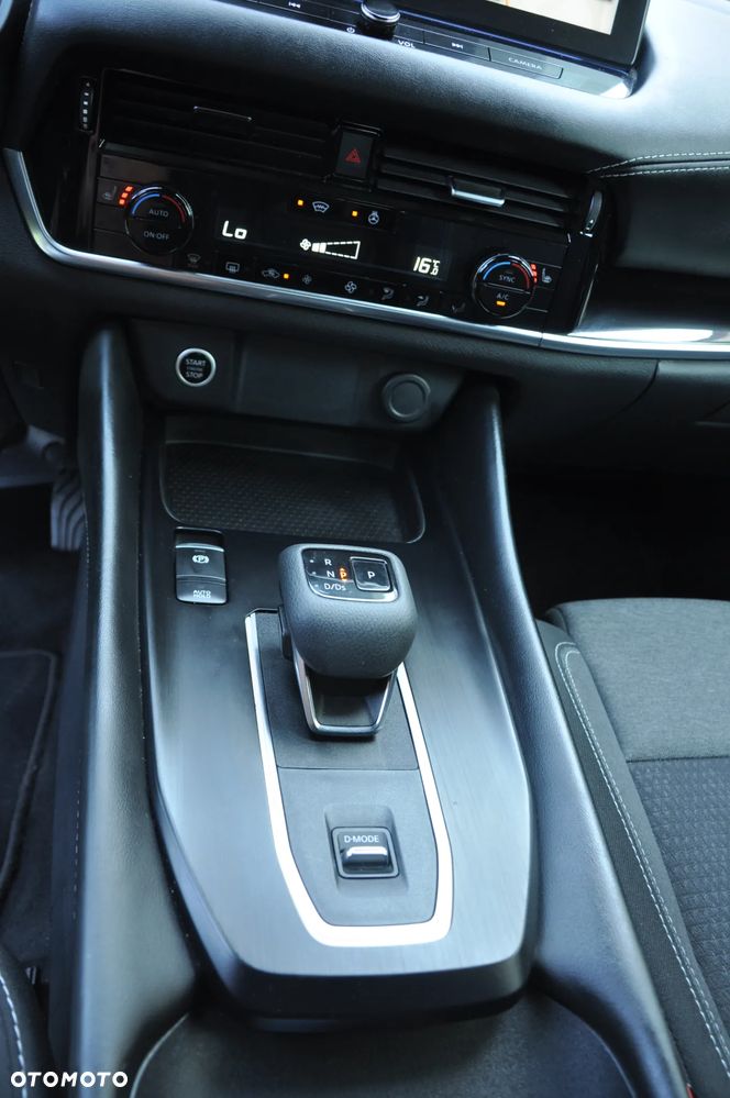 Nissan Qashqai 1.3 DIG-T mHEV N-Connecta Xtronic - 14