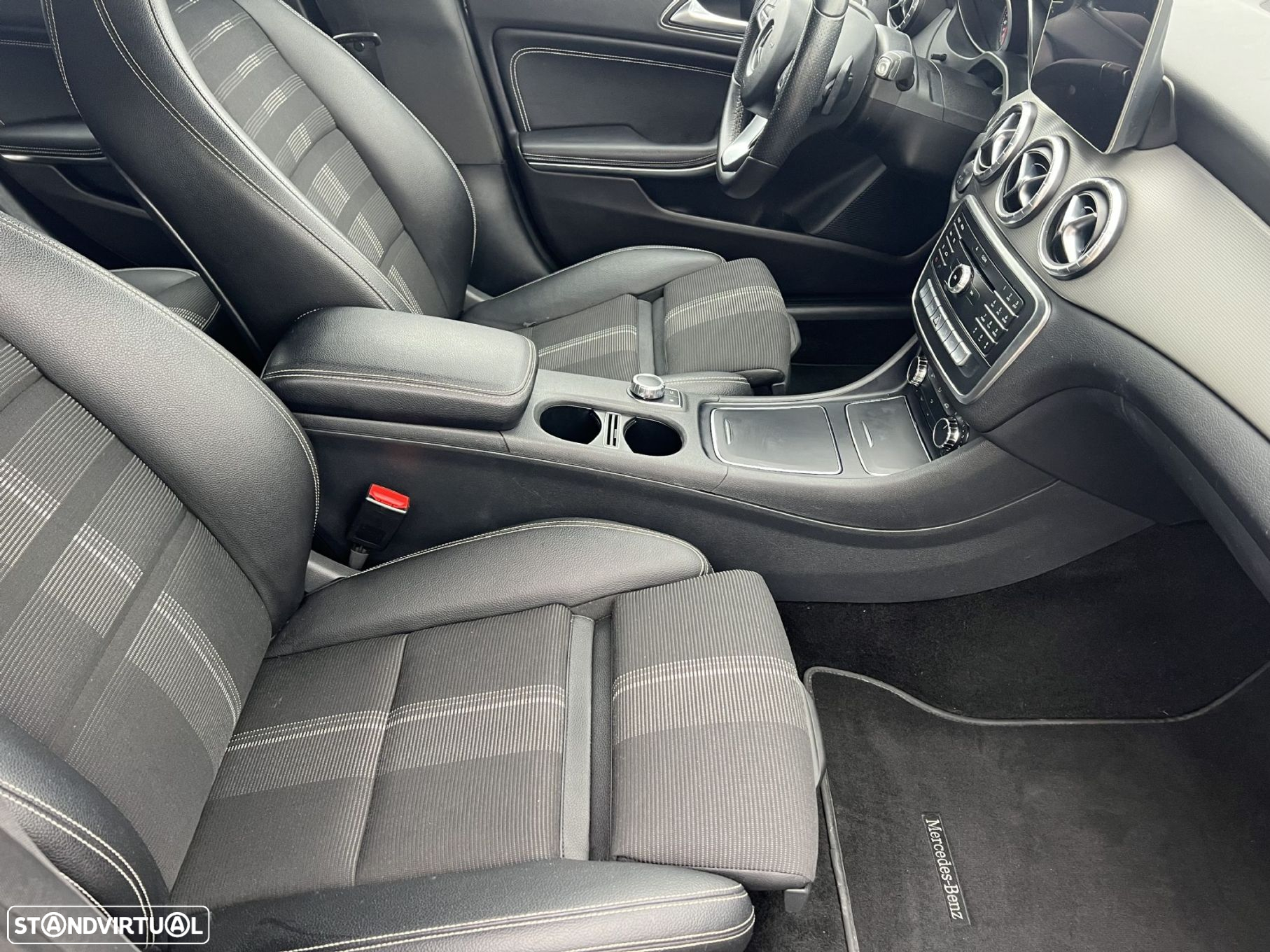 Mercedes-Benz CLA 180 d Shooting Brake Urban Aut. - 22