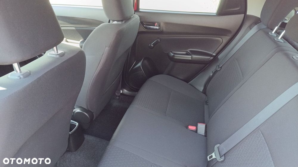 Suzuki Swift 1.2 Dualjet SHVS Premium Plus - 13