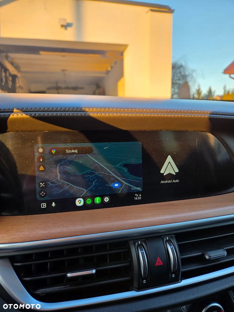 Alfa Romeo Stelvio - 17