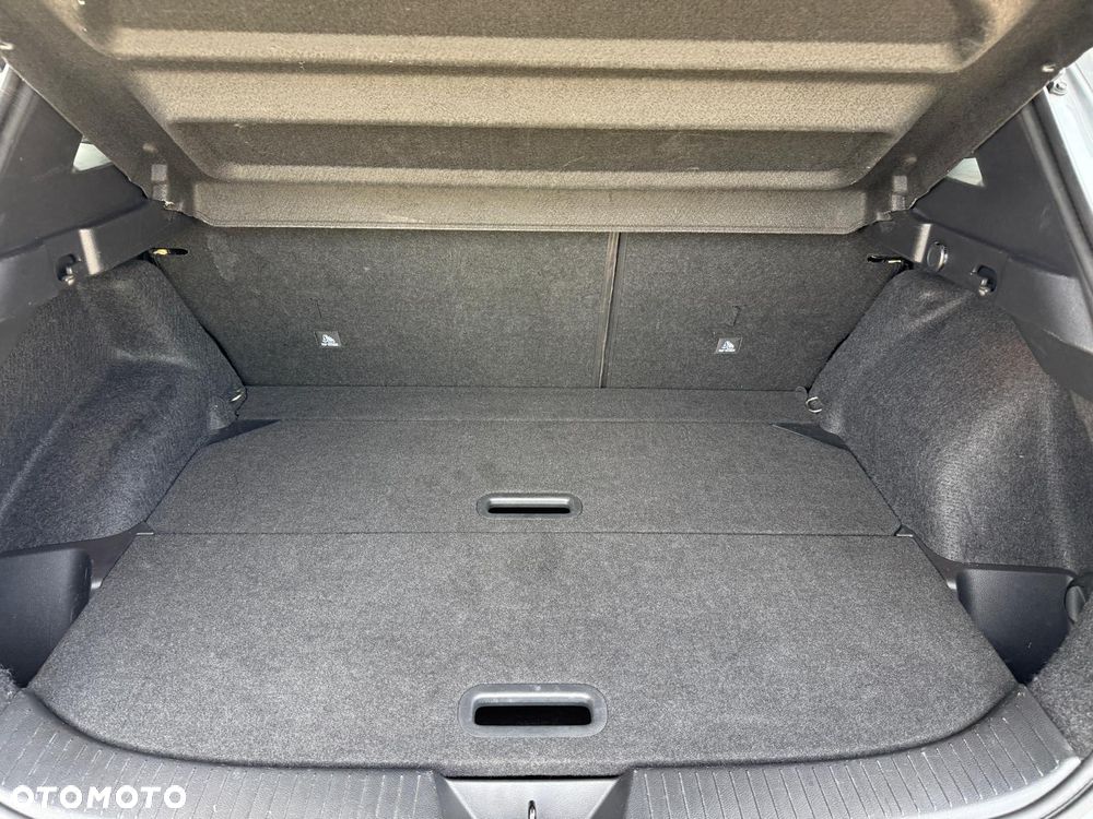 Nissan Qashqai 1.3 DIG-T MHEV Premiere Edition Xtronic - 9
