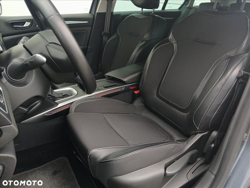 Renault Megane 1.3 TCe FAP Techno EDC - 19