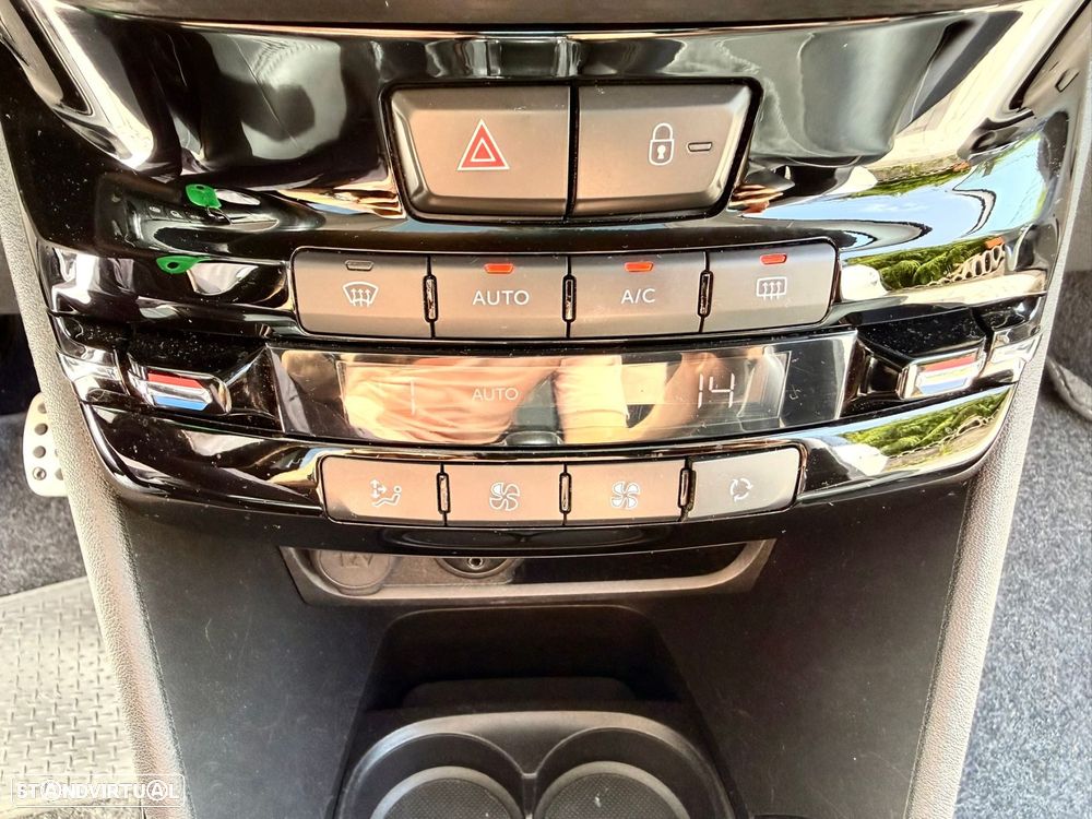 Peugeot 2008 1.2 PureTech Crossway - 33