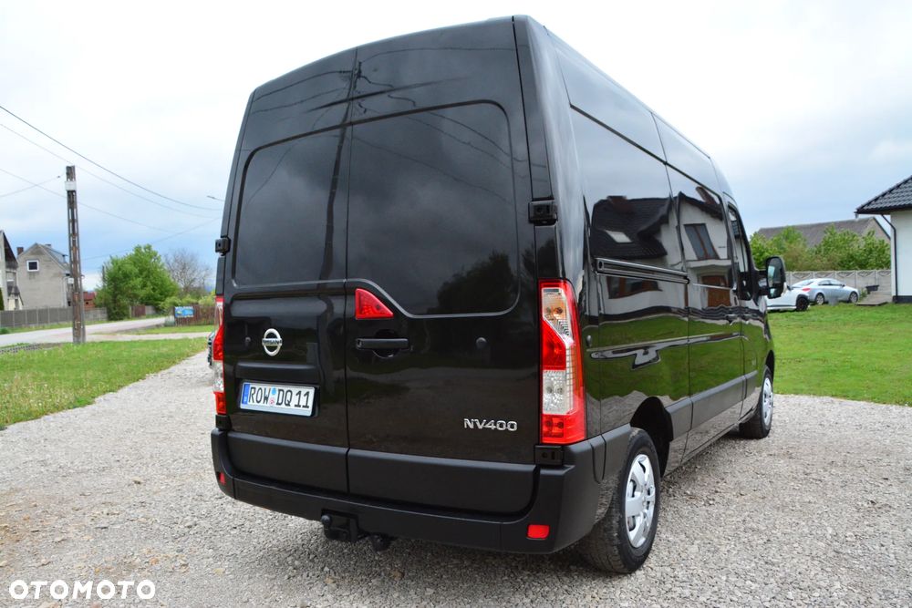 Nissan NV400 - 11