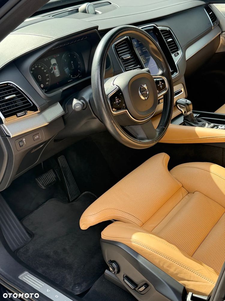 Volvo XC 90 D5 AWD Inscription 7os - 9