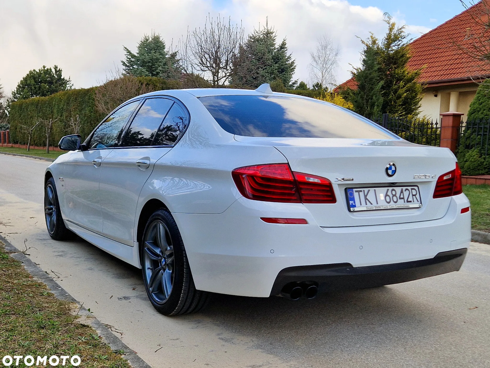 BMW Seria 5 525d xDrive - 12