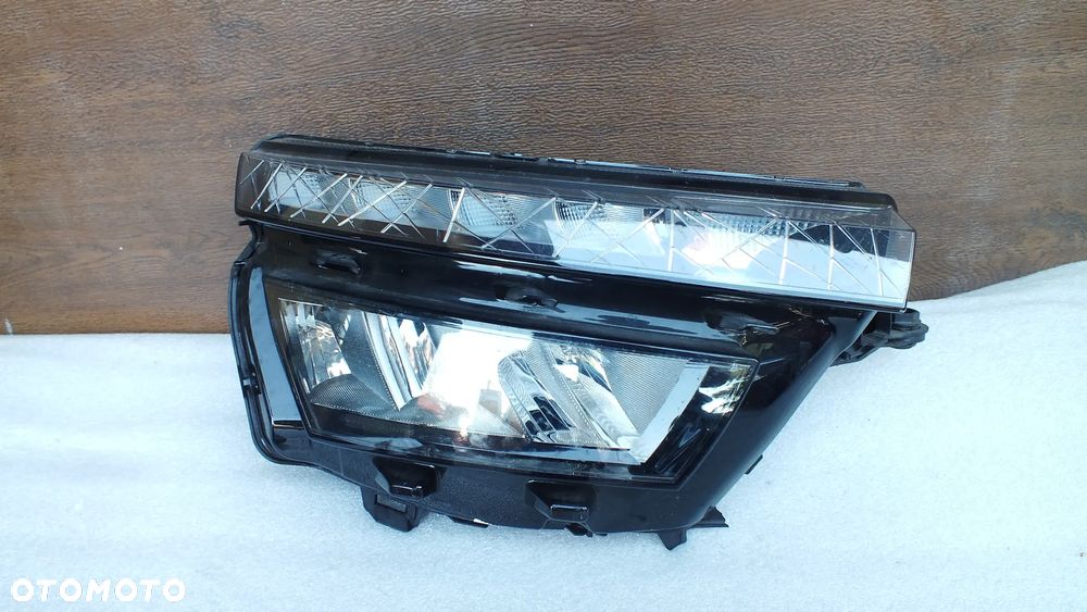 Lampa przednia prawa led Skoda Kamiq 658941016 - 1