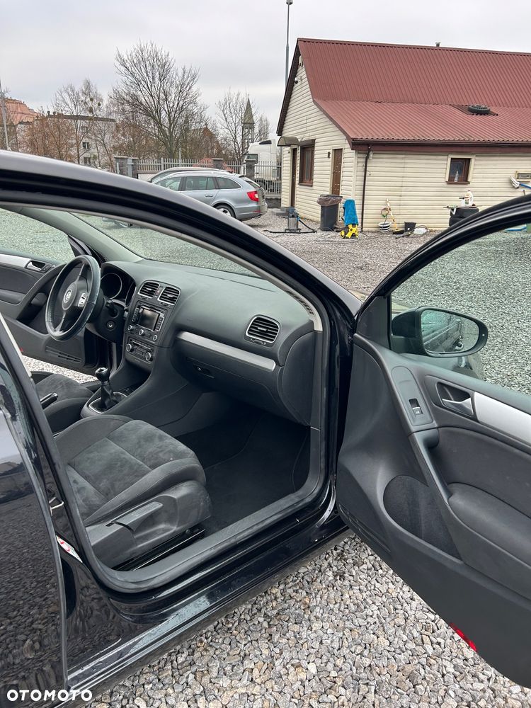 Volkswagen Golf - 10