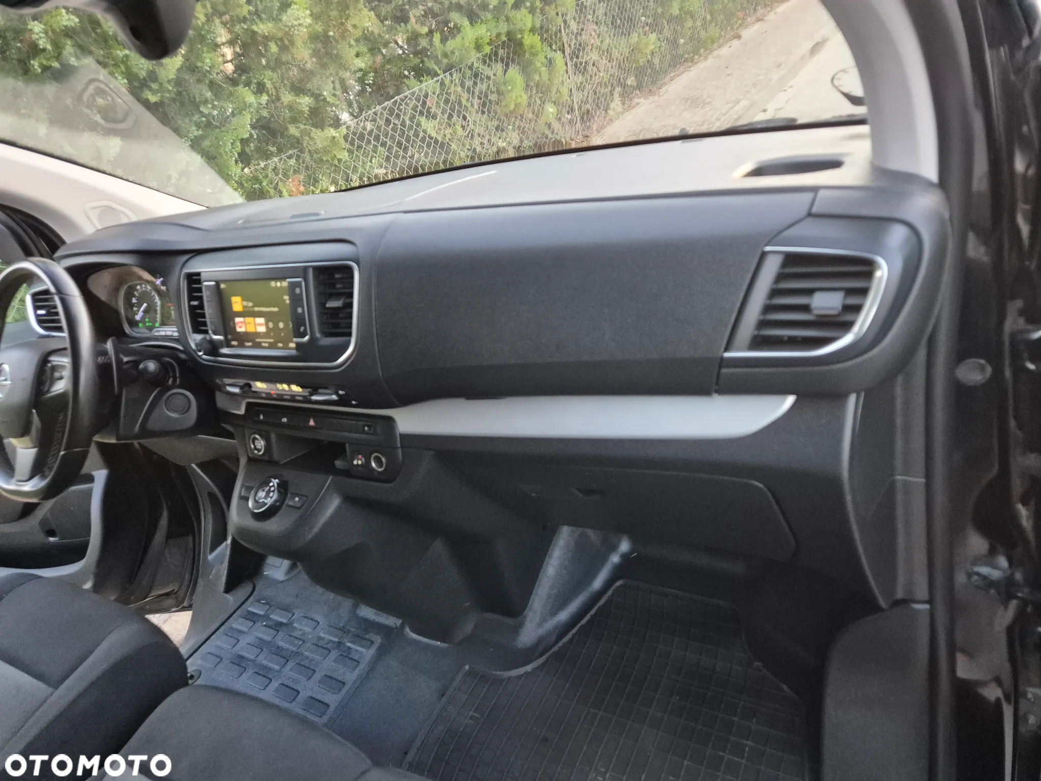 Opel Vivaro - 19
