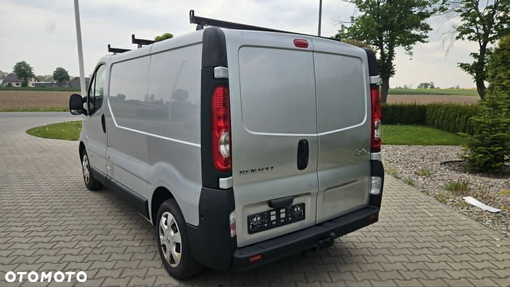 Renault Trafic - 13