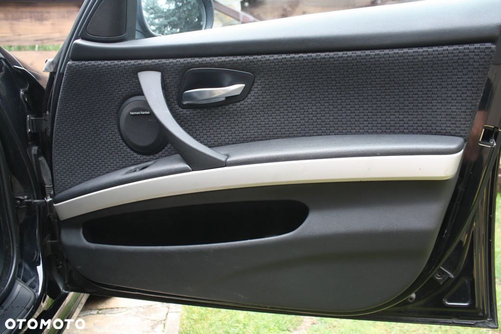 BMW Seria 3 320d - 17