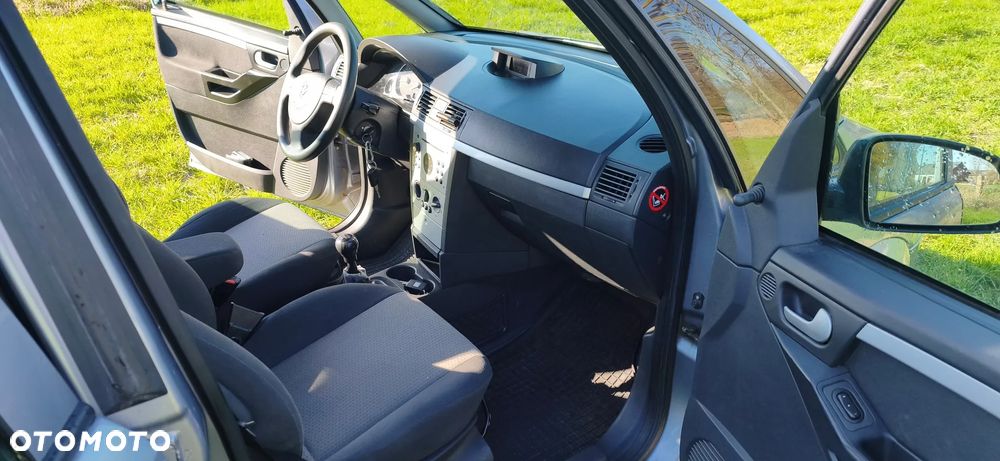 Opel Meriva 1.6 (Essentia) - 8