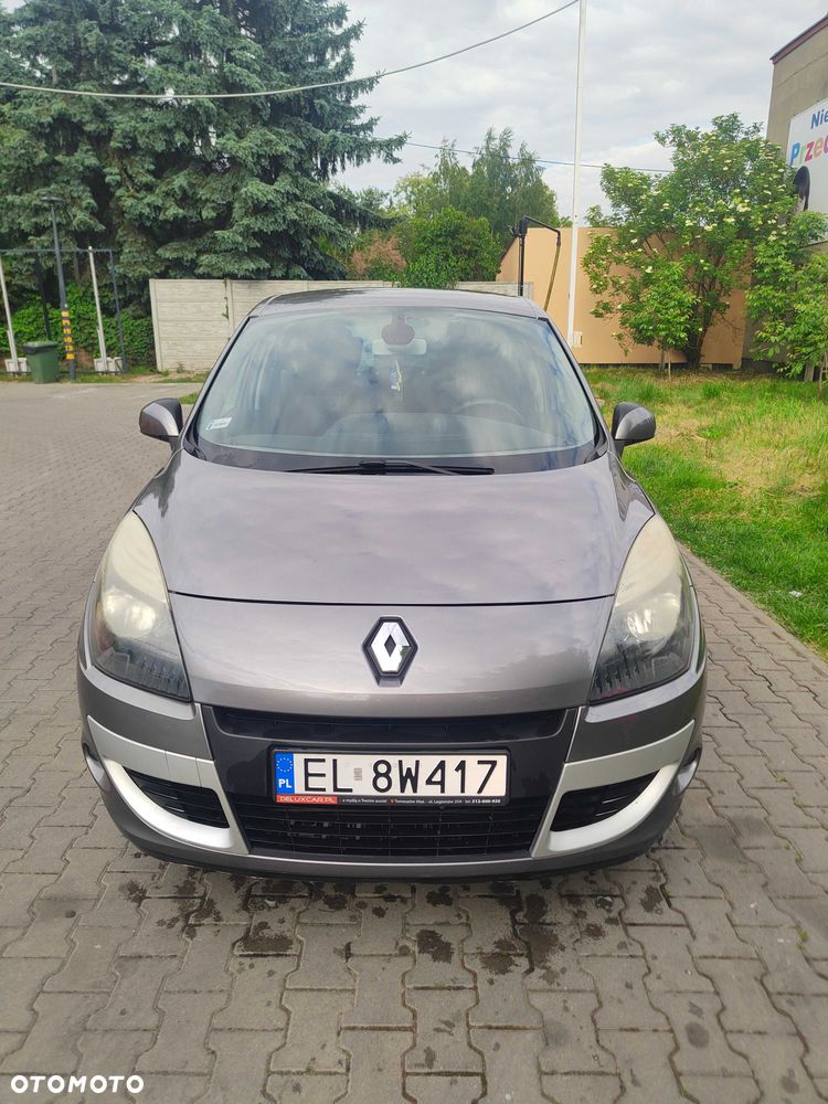 Renault Scenic - 1