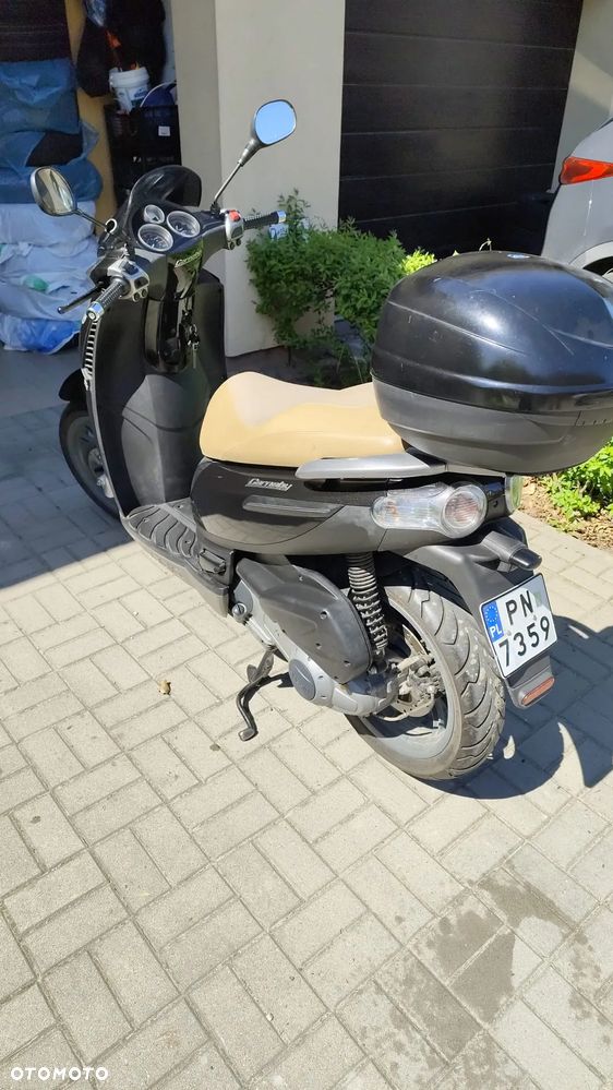 Piaggio Carnaby - 3