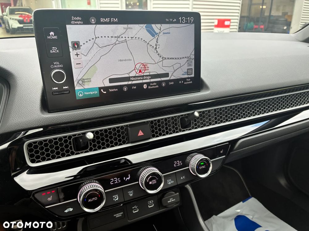 Honda Civic 2.0 i-MMD Advance BSI CVT - 9