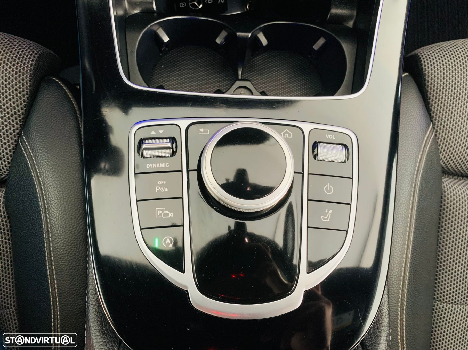 Mercedes-Benz E 220 d Avantgarde - 24