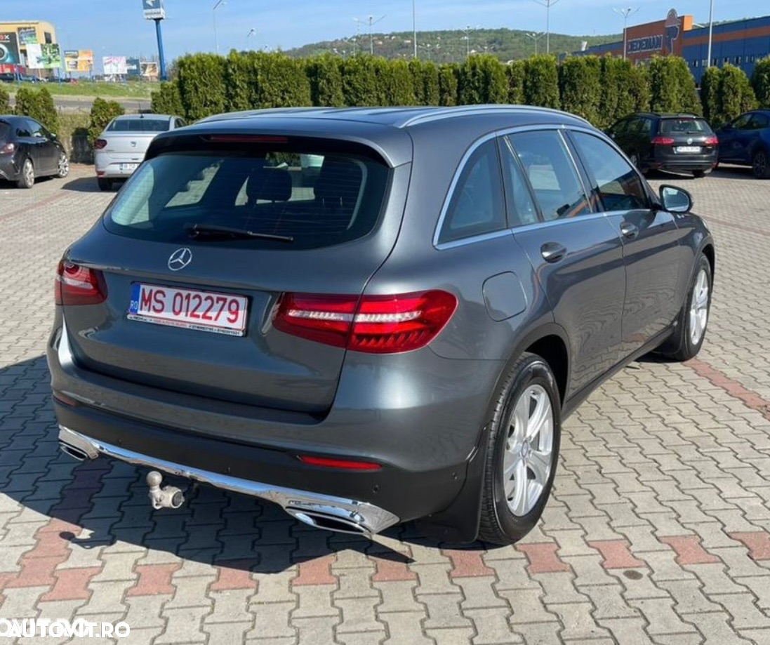 Mercedes-Benz GLC 220 d 4Matic 9G-TRONIC Exclusive - 34