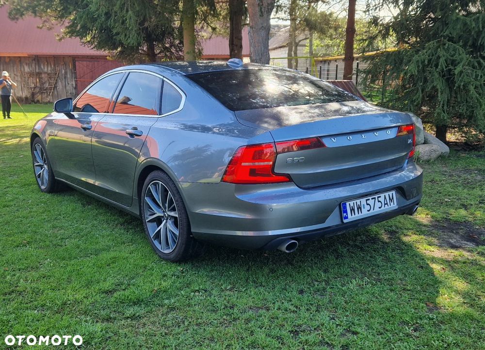 Volvo S90 T5 Momentum - 4