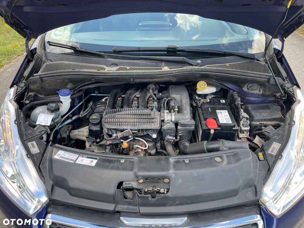 Peugeot 208 - 21
