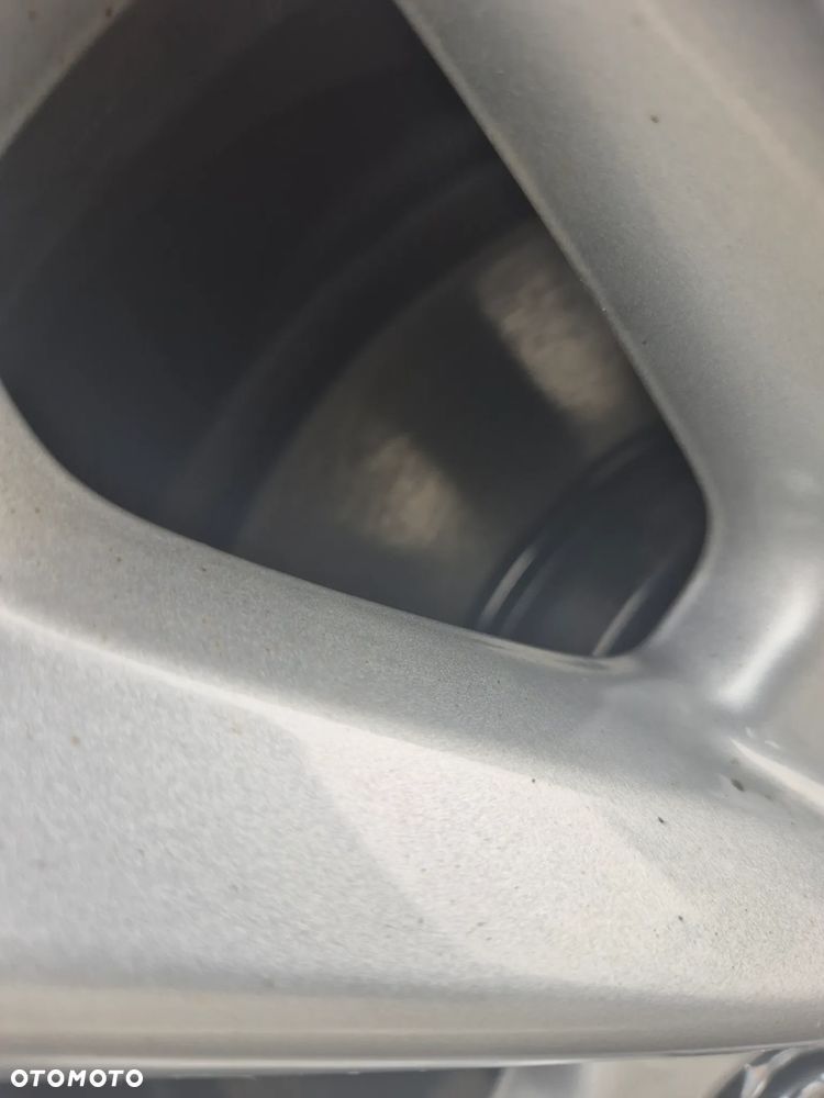 Toyota Corolla 1.8 Hybrid GPF Comfort - 15