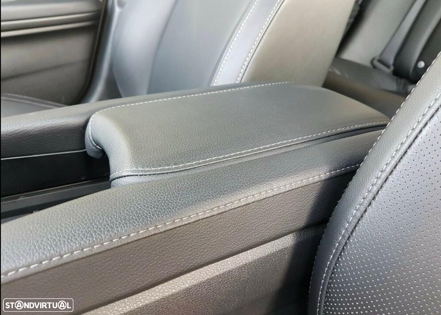 Honda Civic 1.5 i-VTEC Executive - 12