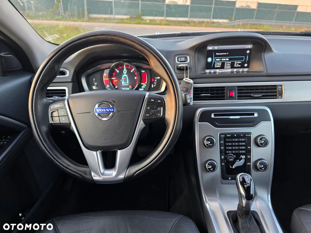 Volvo V70 D5 AWD Dynamic Summum - 2