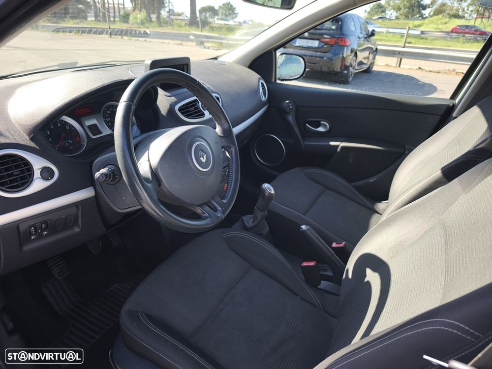 Renault Clio - 7