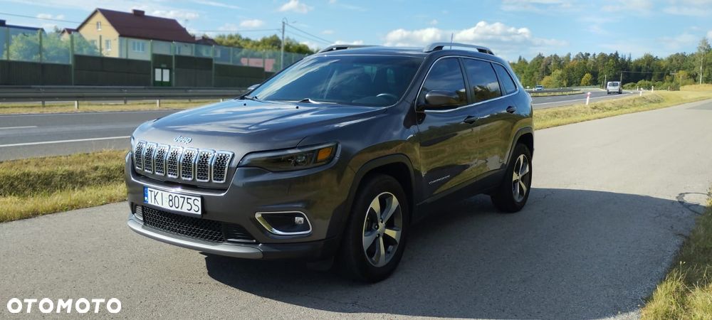 Jeep Cherokee - 1