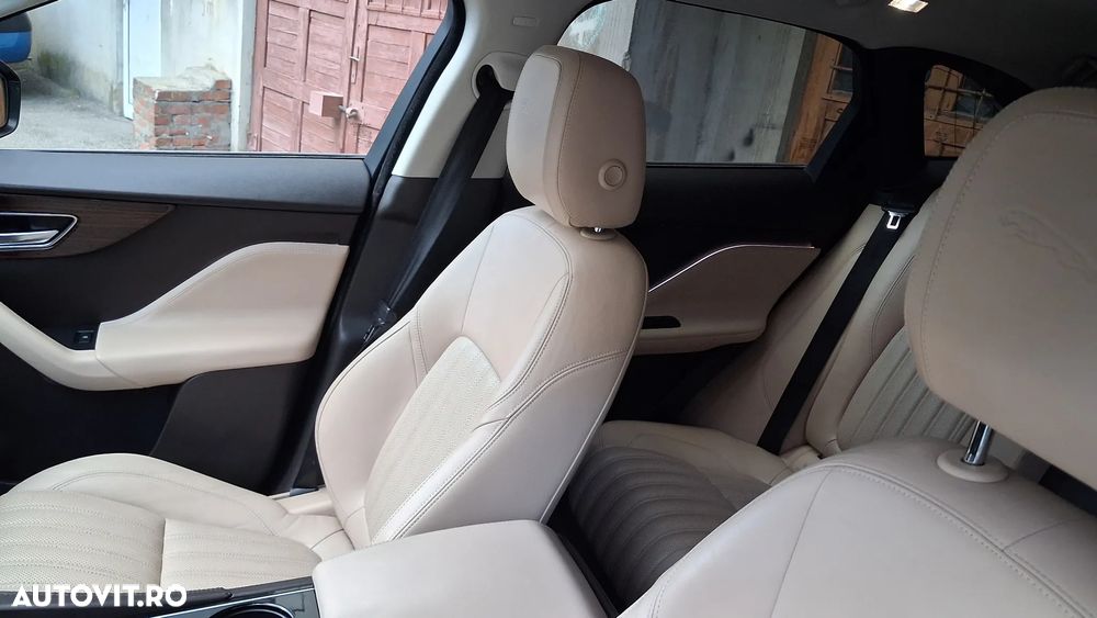 Jaguar F-Pace 20d AWD Aut. Portfolio - 34