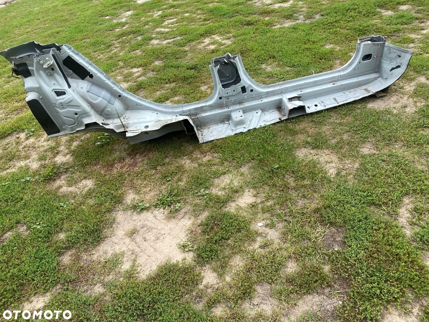 MERCEDES 176 slupek prog prawy lewy cwiartka kolor 650 - 5