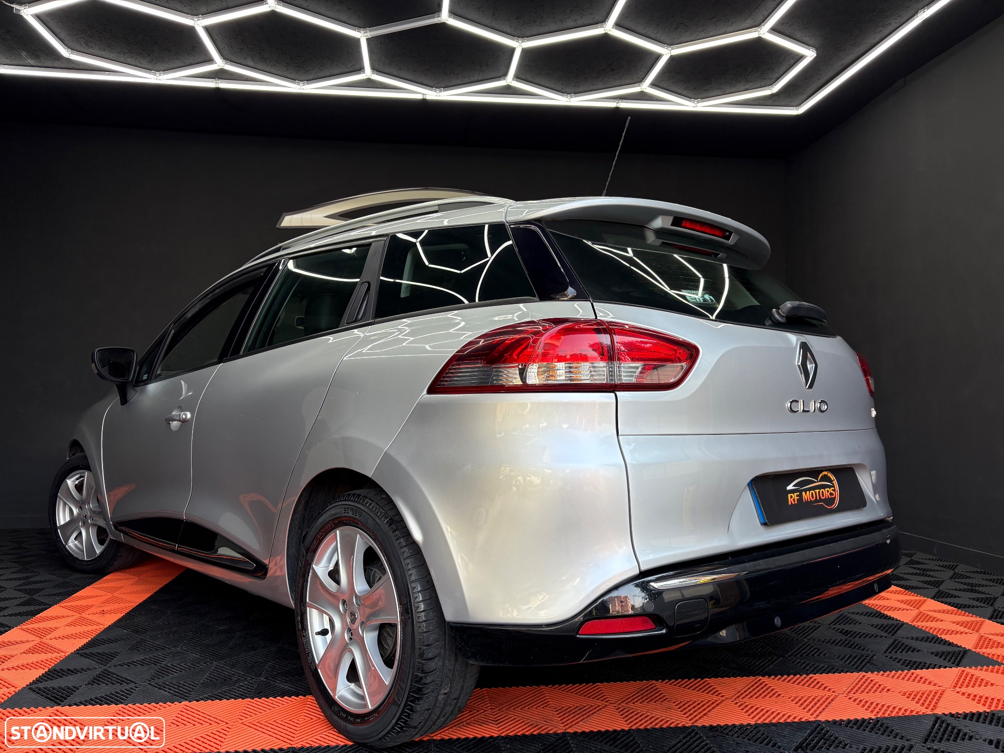 Renault Clio Sport Tourer 0.9 TCE Limited - 29