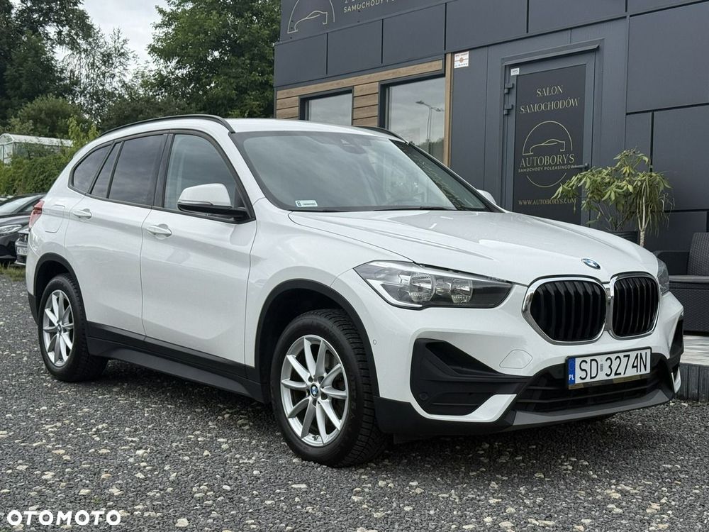 BMW X1 sDrive18i GPF xLine - 3