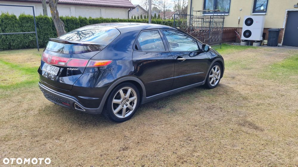 Honda Civic 1.8 Executive - 2