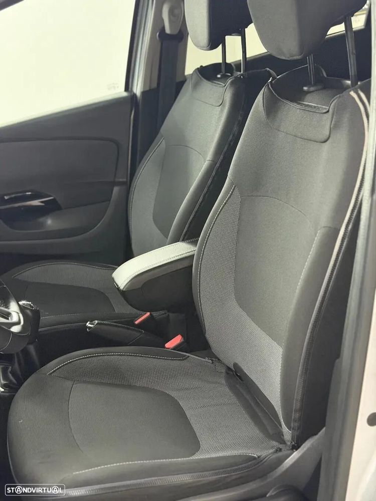 Renault Captur 1.5 dCi Exclusive - 14