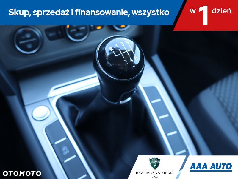 Volkswagen Passat Variant - 18