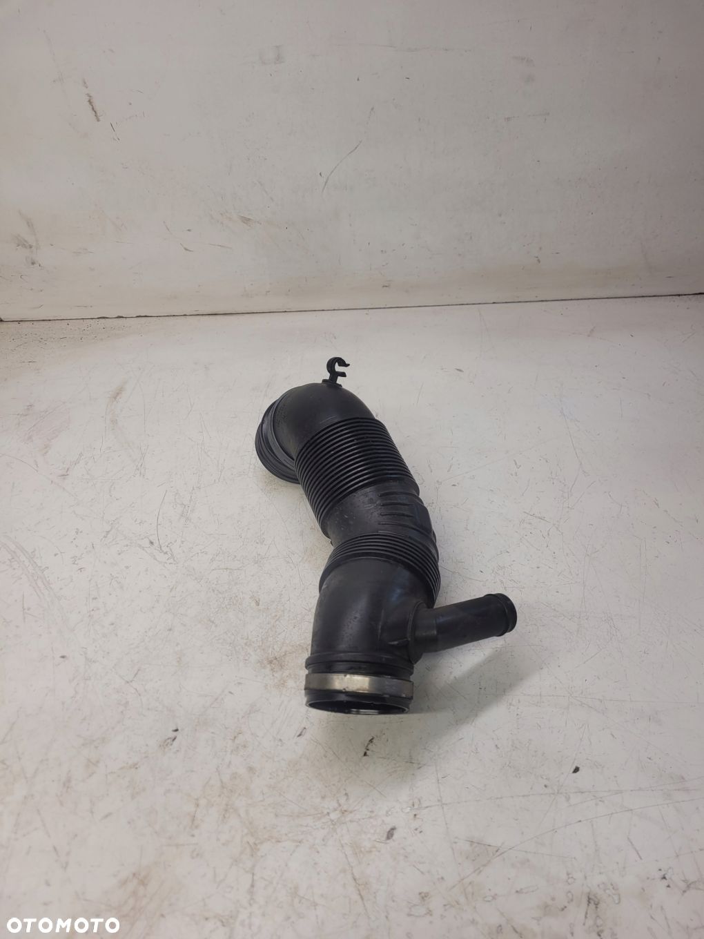 RURA SSĄCA POWIETRZA AUDI VW SKODA 5N0128656 - 1