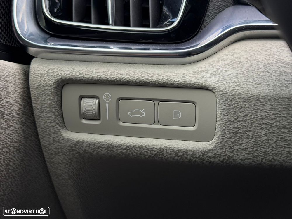 Volvo V60 2.0 T6 AWD TE Inscription - 32