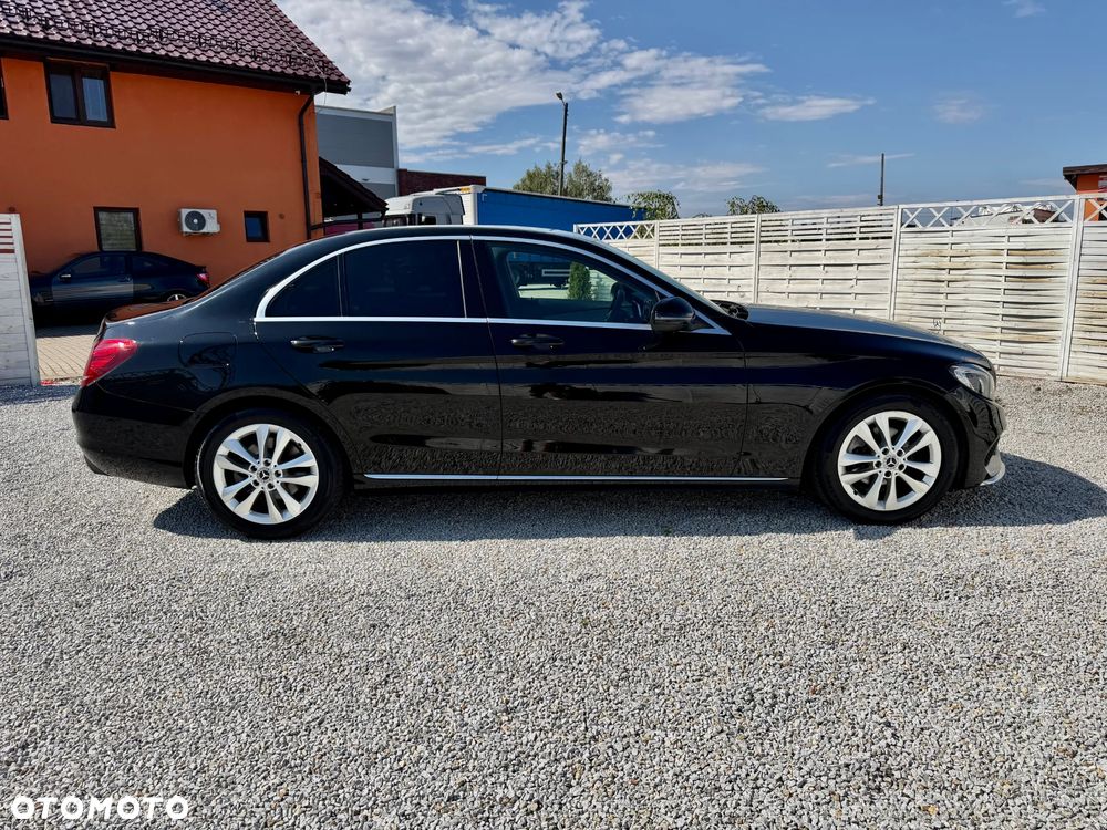 Mercedes-Benz Klasa C 180 7G-TRONIC - 26