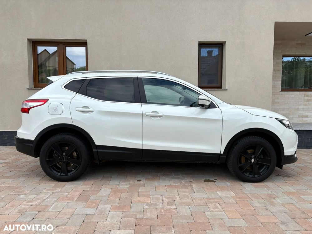 Nissan Qashqai 1.6 DCI 4 x 4 DPF tekna - 2