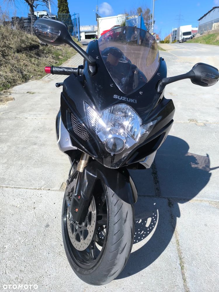 Suzuki GSX-R - 3