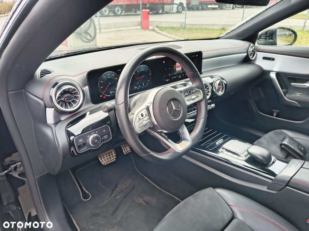 Mercedes-Benz CLA 220 d 8G-DCT - 9