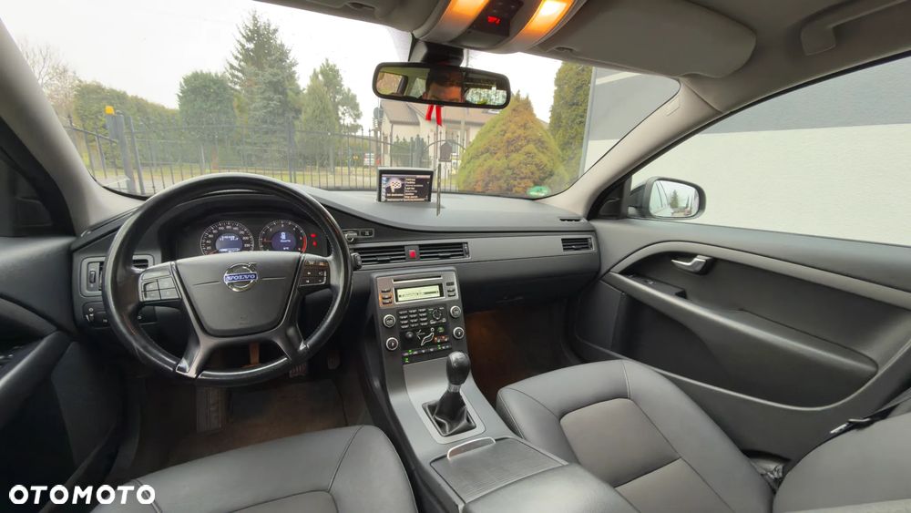 Volvo V70 2.0D Kinetic - 19